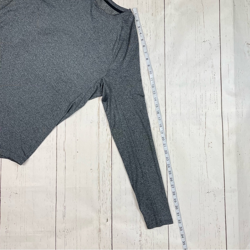 Lululemon License To Train Long Sleeve‎ - Picture 5 of 9